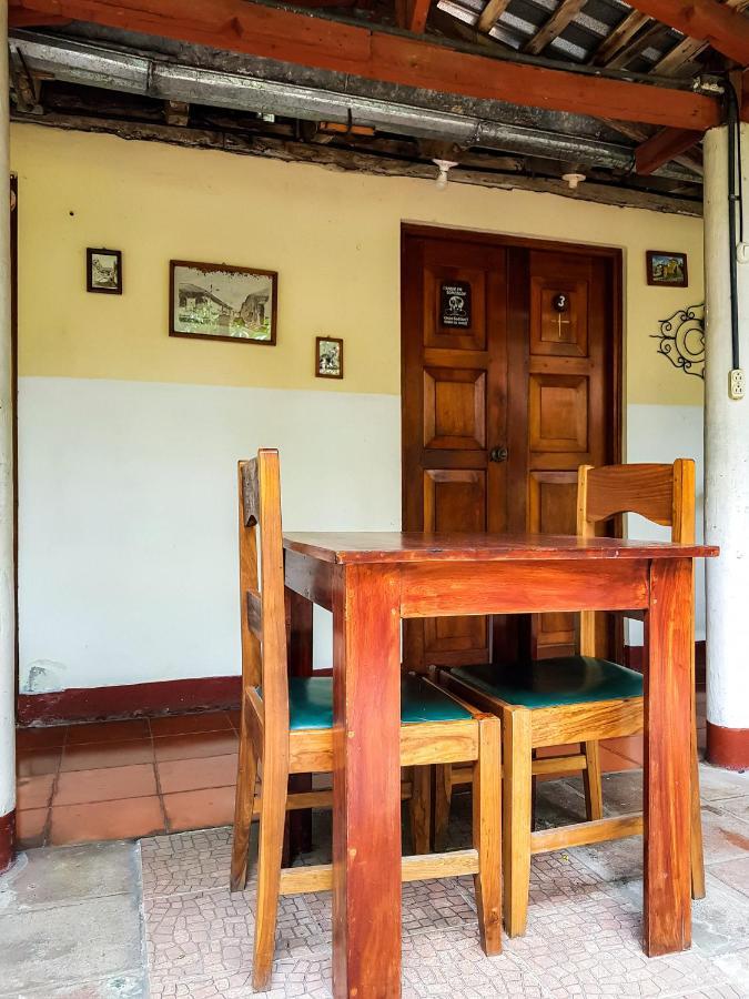 Casa De Los Berrios León المظهر الخارجي الصورة