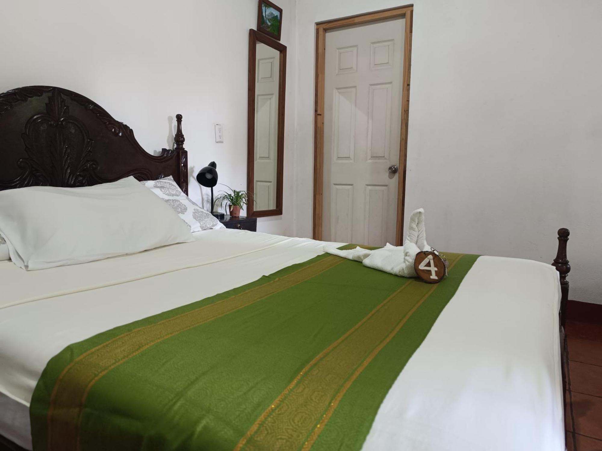 Casa De Los Berrios León المظهر الخارجي الصورة